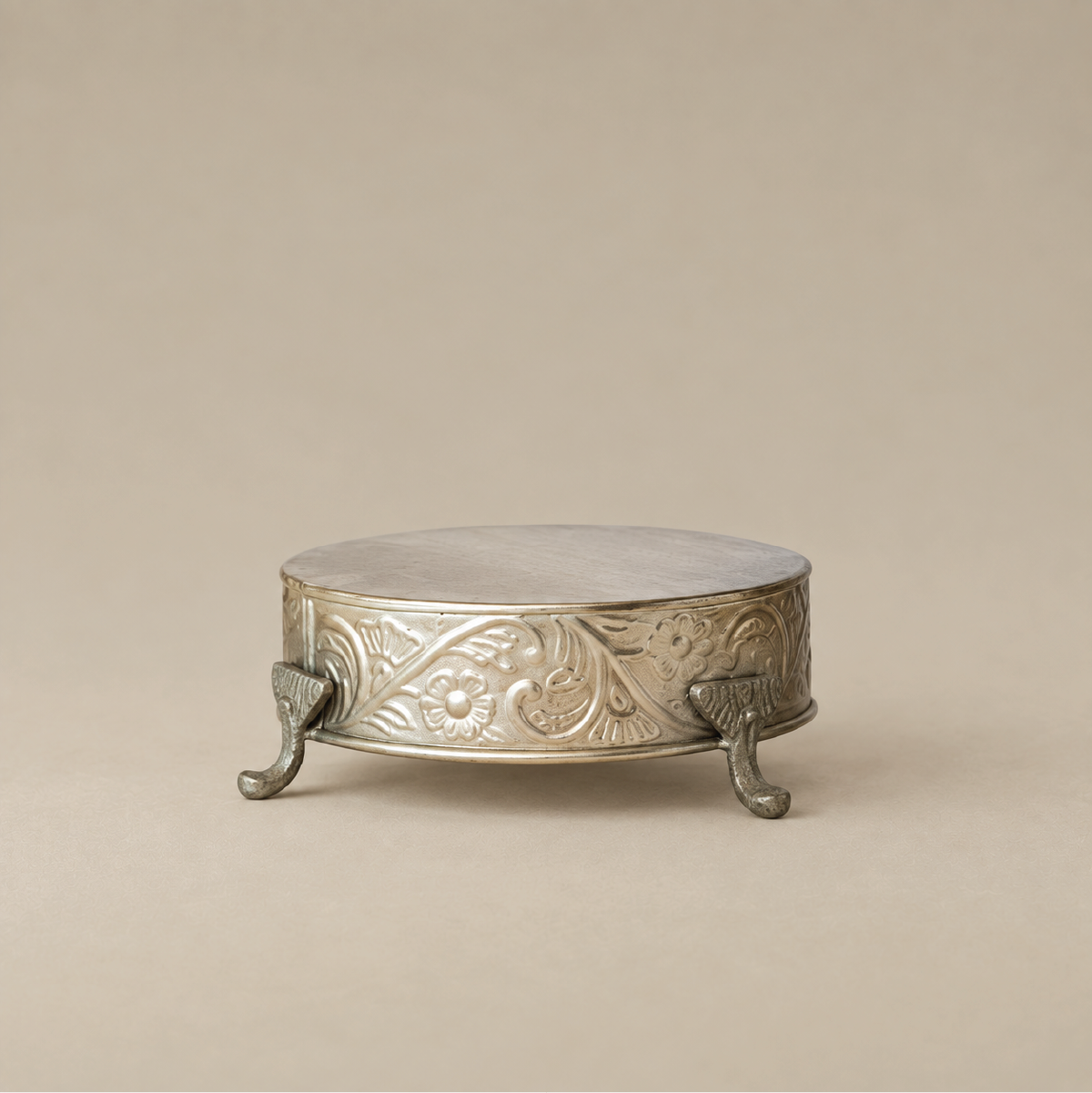 Antique Silver Belle Embossed Pedestals