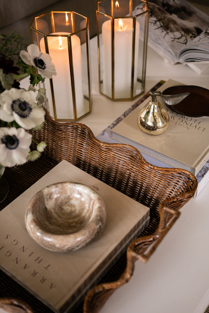 Grande Cottage Scalloped Tray