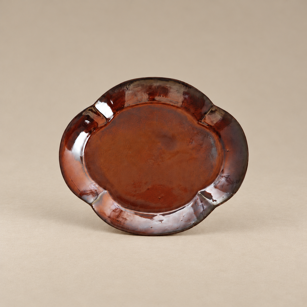 Clove Scalloped Plate