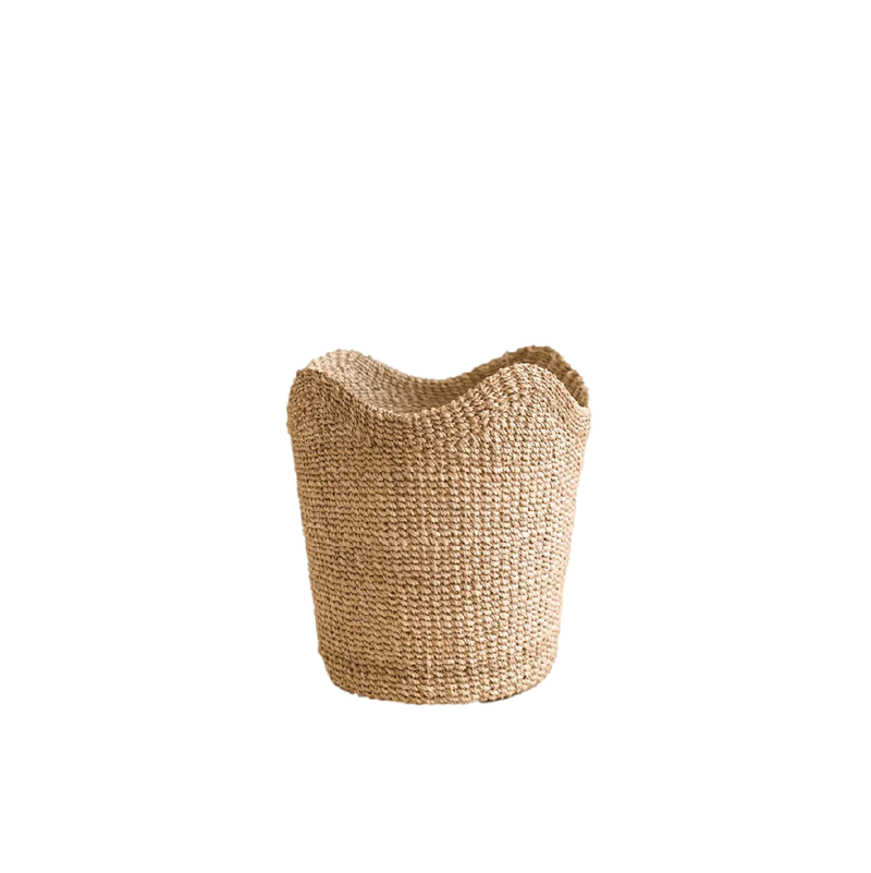 Petite Santana Scallop Basket