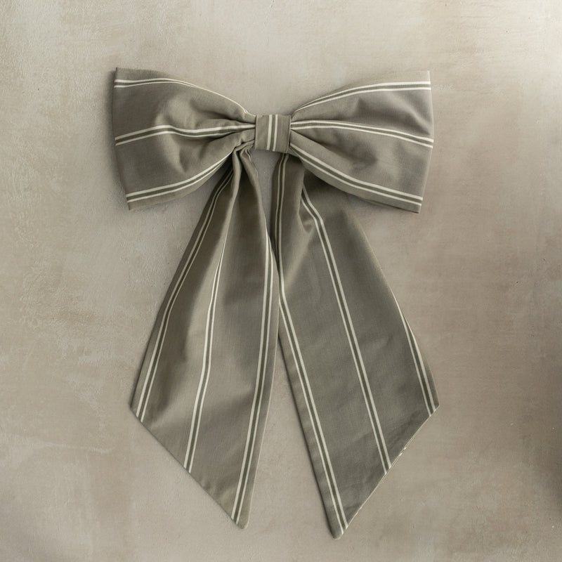 Oversized Cotswold Bow - Olive Stripe