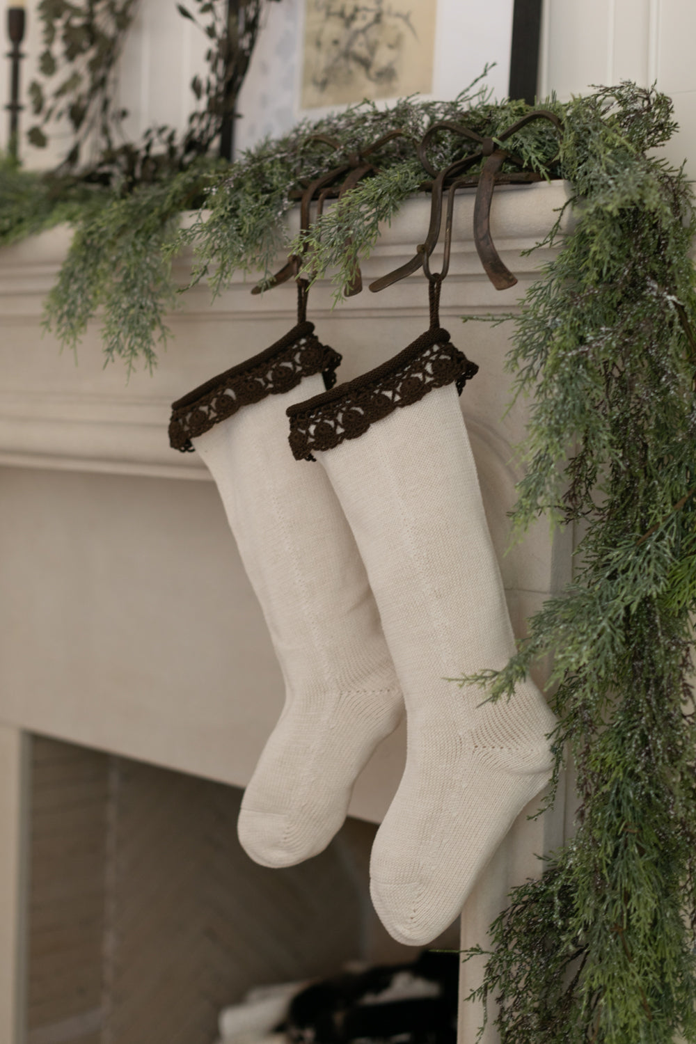 Monroe Stocking Holder