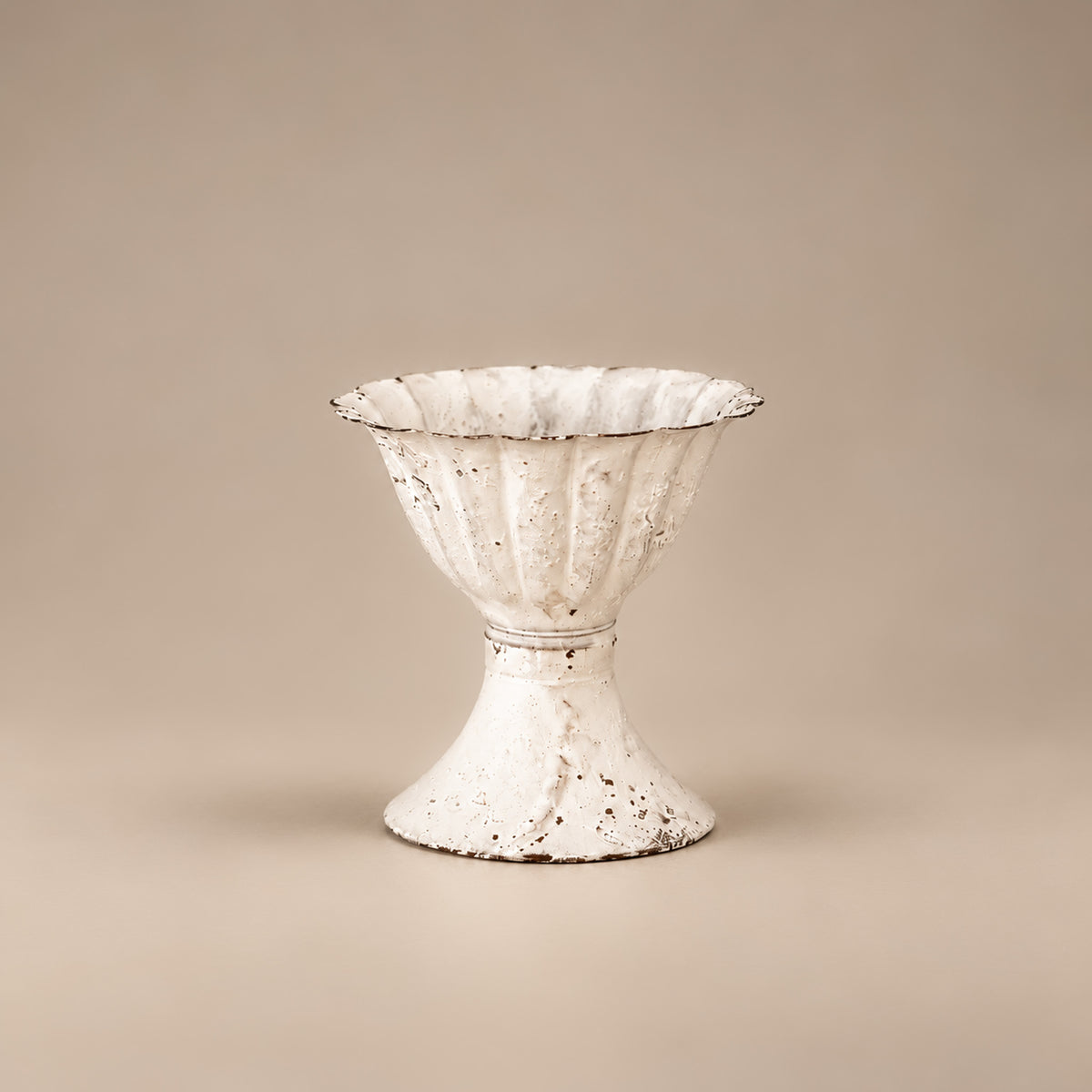 Sunday Scalloped Petite Pot
