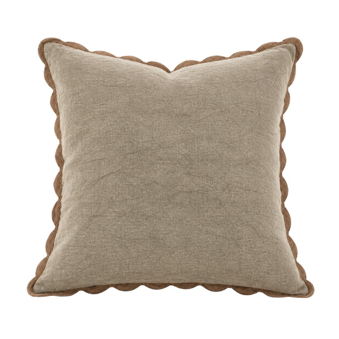Harriet Scalloped Pillow
