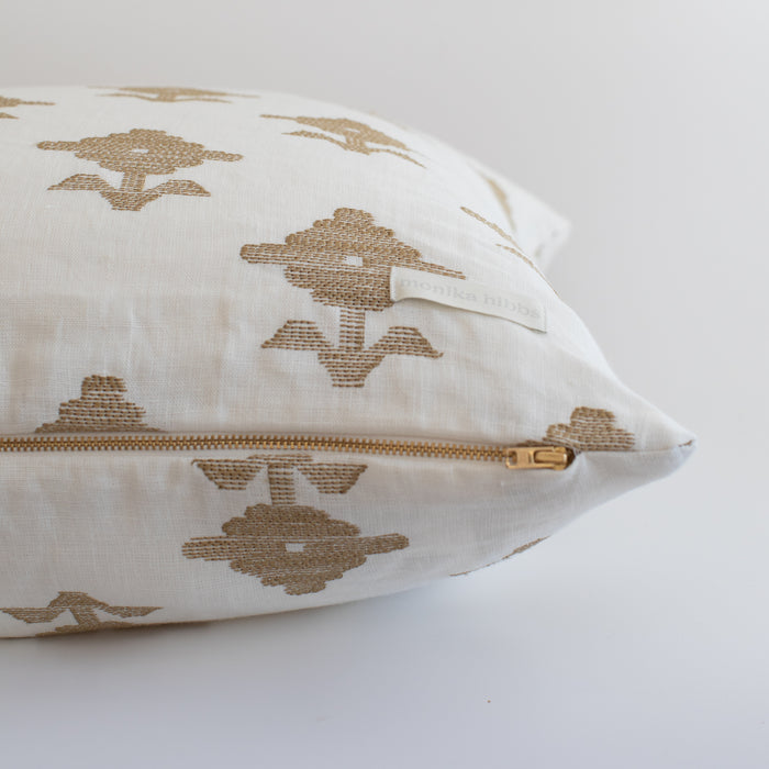 Whynn Pillow Cover - 22" x 22"